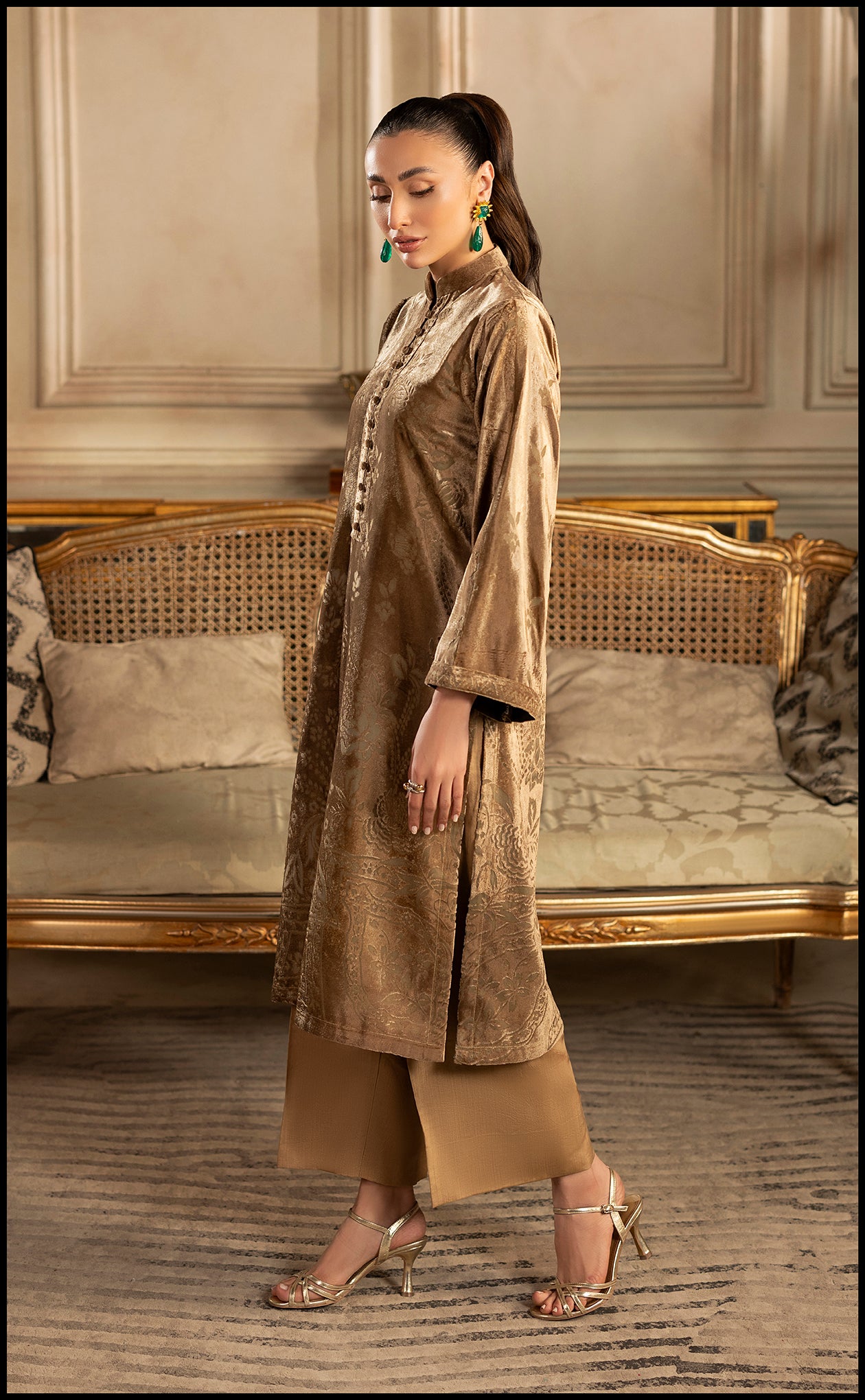 Regal Lumière