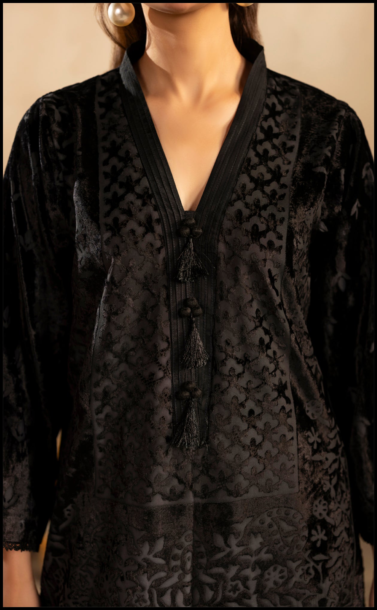 Noir Opulence