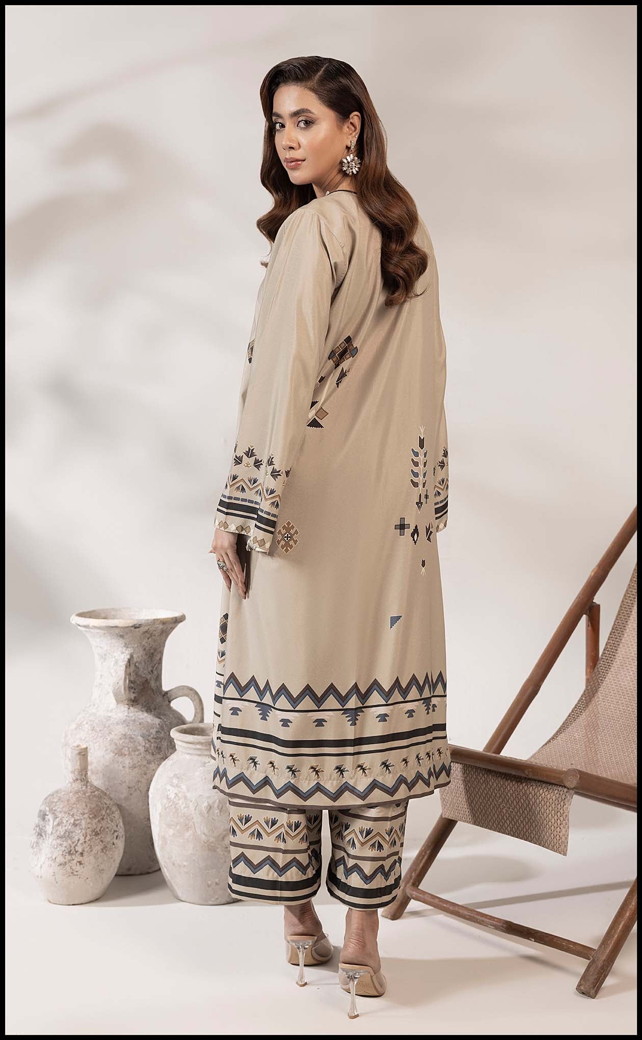 Beige Harmony
