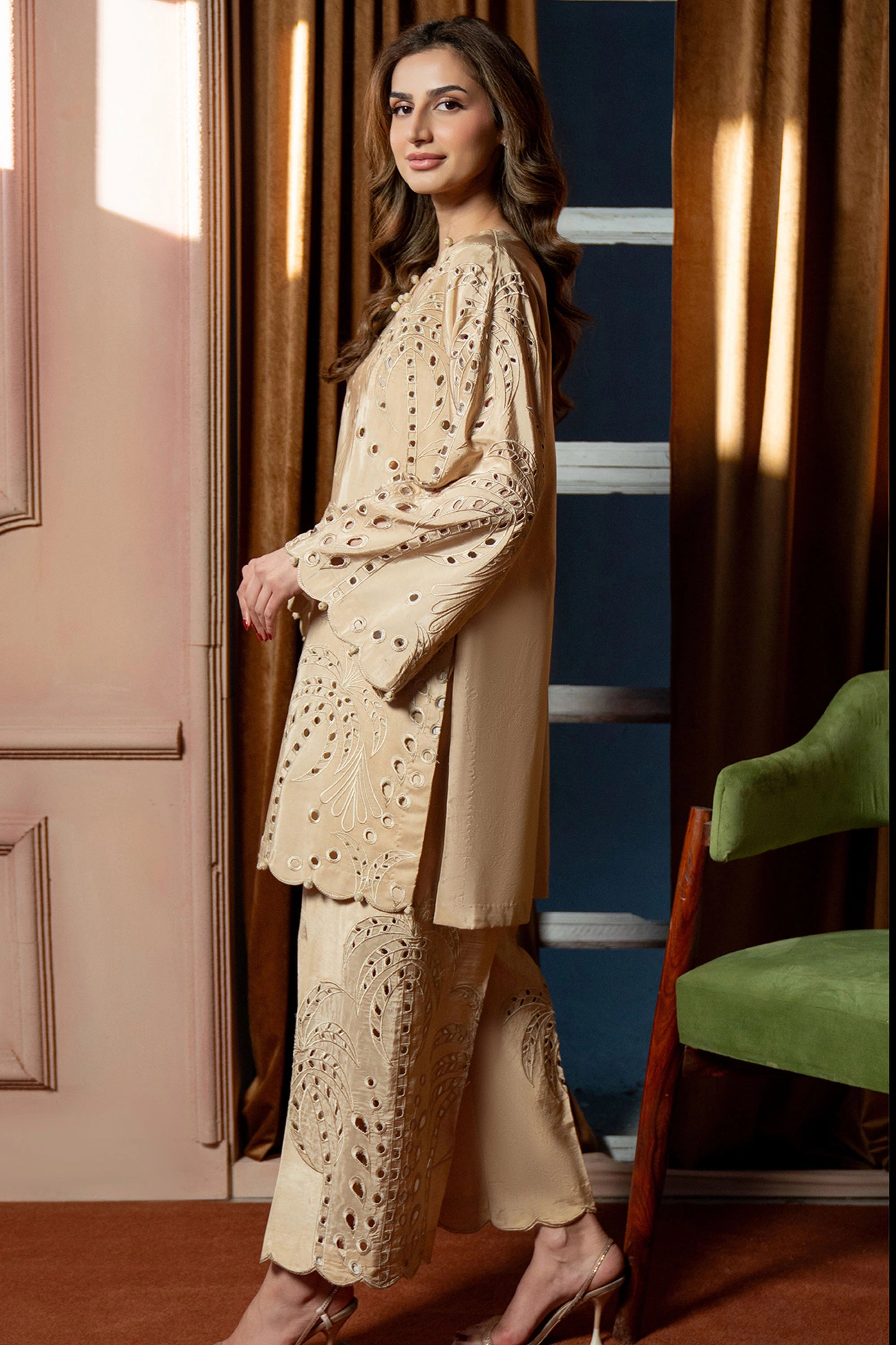 Golden Dune Secondary image