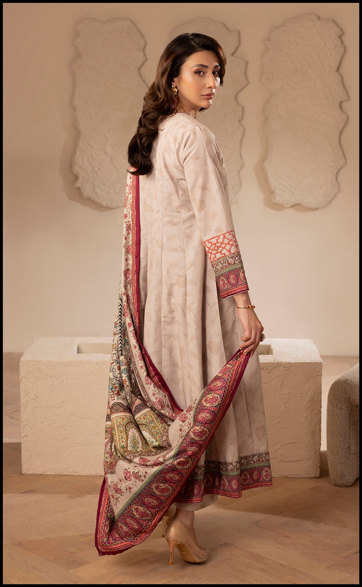 Rosewood Whisper Secondary image