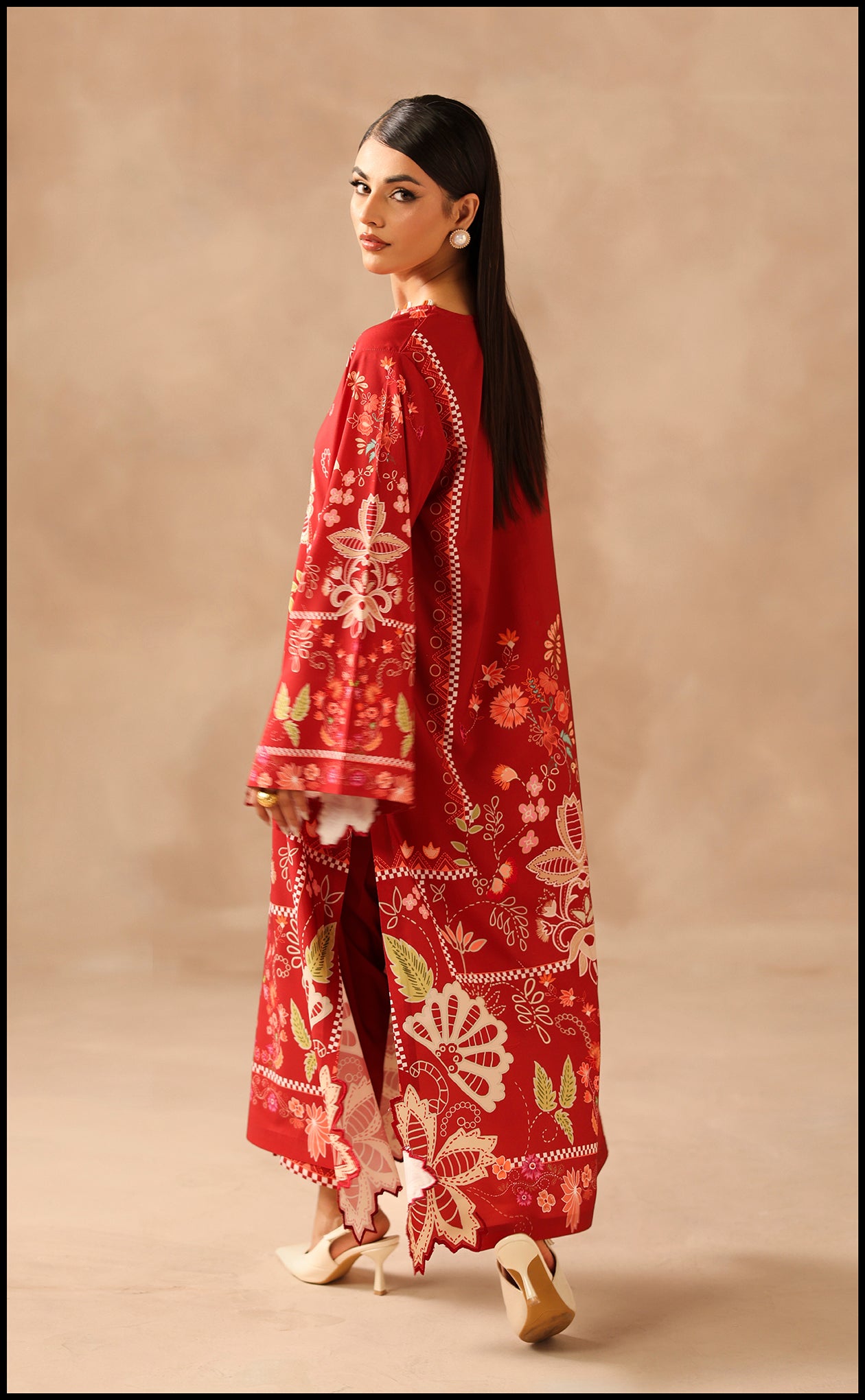 Regal Bloom Secondary image