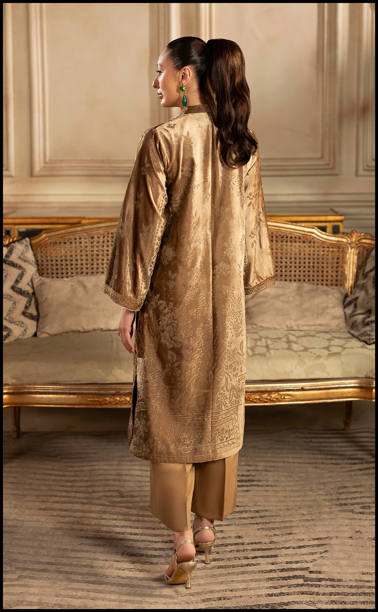 Regal Lumière