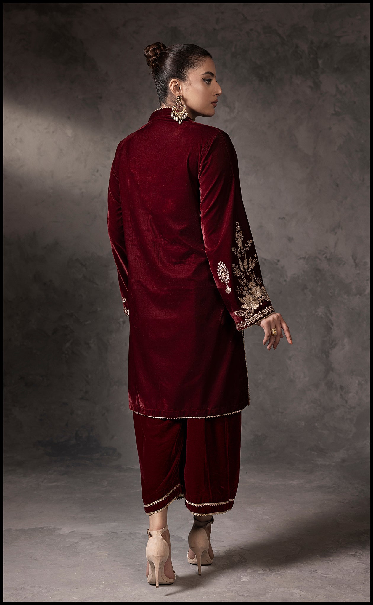 Crimson Glory Secondary image